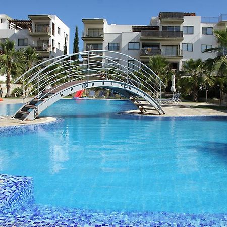 Danaos Pool View Apartment Paphos Luaran gambar