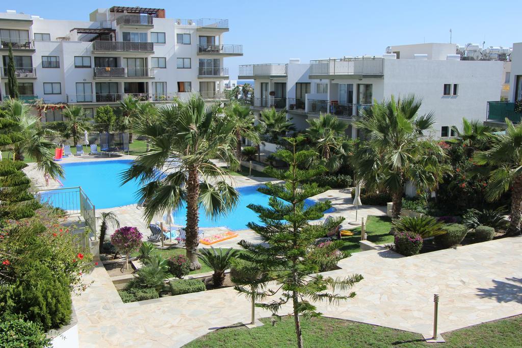 Danaos Pool View Apartment Paphos Luaran gambar